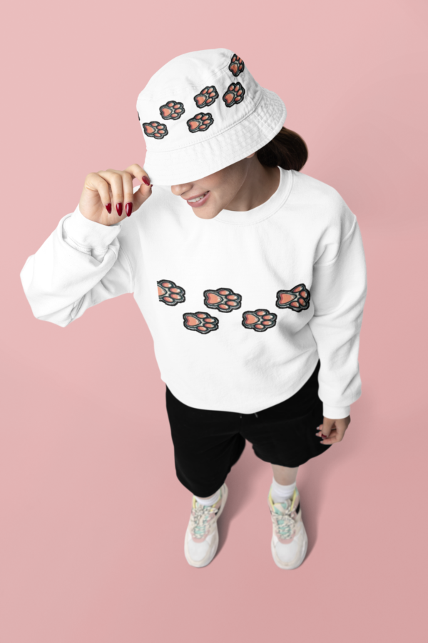 20251113075547-1f0c0662-a00d-605a-aa72-6add18239f05.png Paw Prints Unisex Sweatshirt