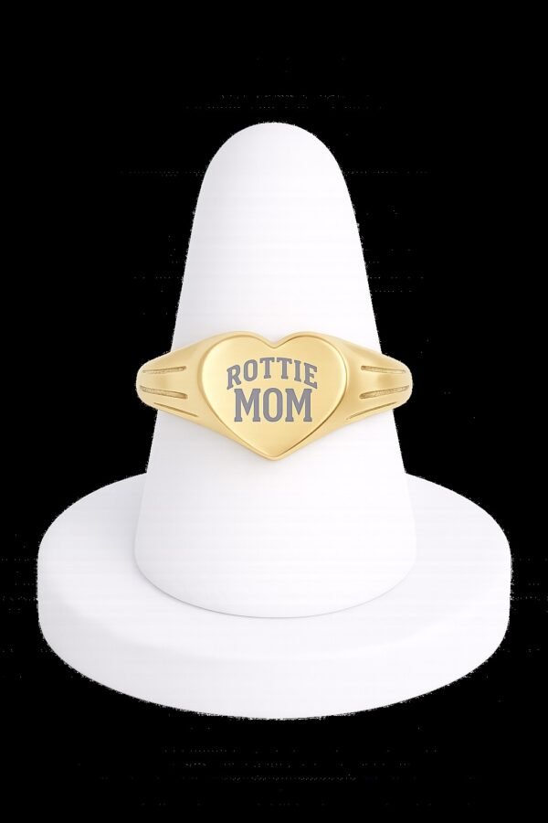 20260309020109-1f11b5bd-79dd-6e6a-84e7-5a2169ed3775.jpg Rottie Mom Heart Signet Ring